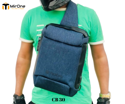 cb31 water-resistant 3-compartment cross bag